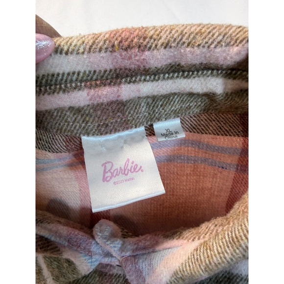 Barbie Mattel Womens XL Pink Plaid Shacket Flannel Shirt Jacket Back Graphic - Picture 6 of 9